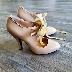 Cream leather Mary Jane's